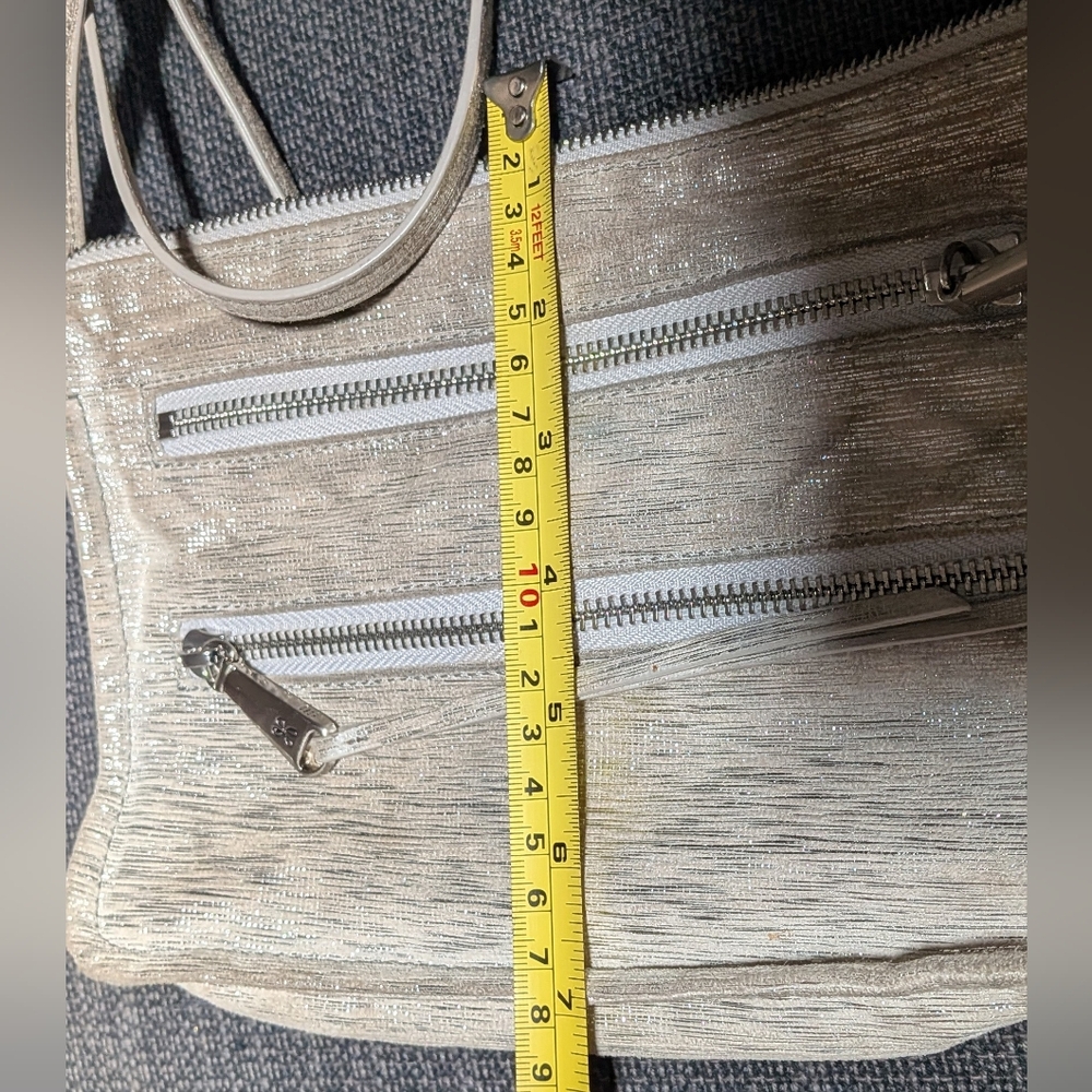 Hobo Crossbody Metallic Bag - Picture 5 of 7